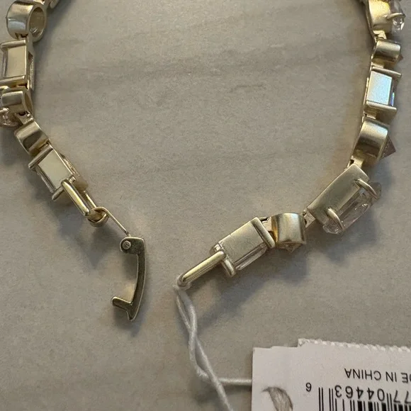 Kendra Scott Rumi Bracelet- gold/ NWT - Picture 4 of 4